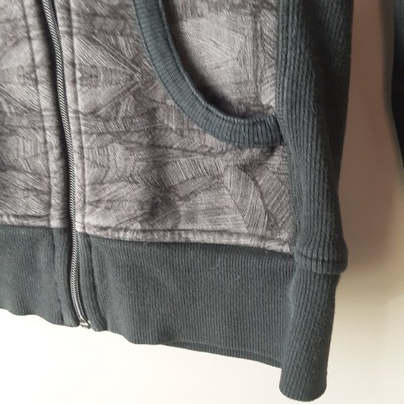 lululemon Scuba Hoodie Black Grey Geometric Leaf Feather Pattern Size 4 - Picture 4 of 14